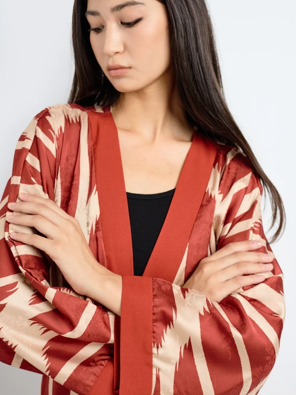 SILKY POOL OUTFIT Rust and Cream Printed Long Kimono Robe